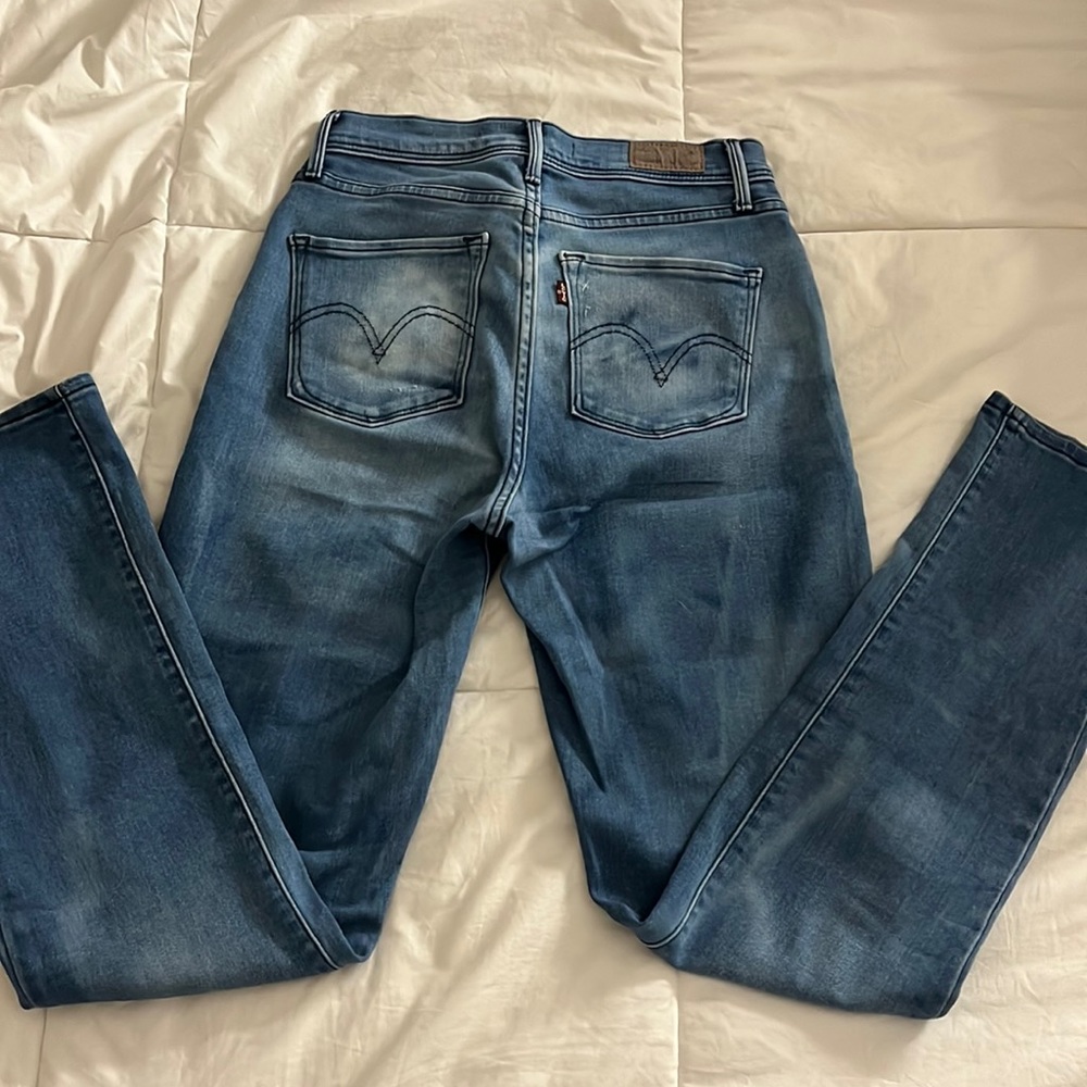 levis